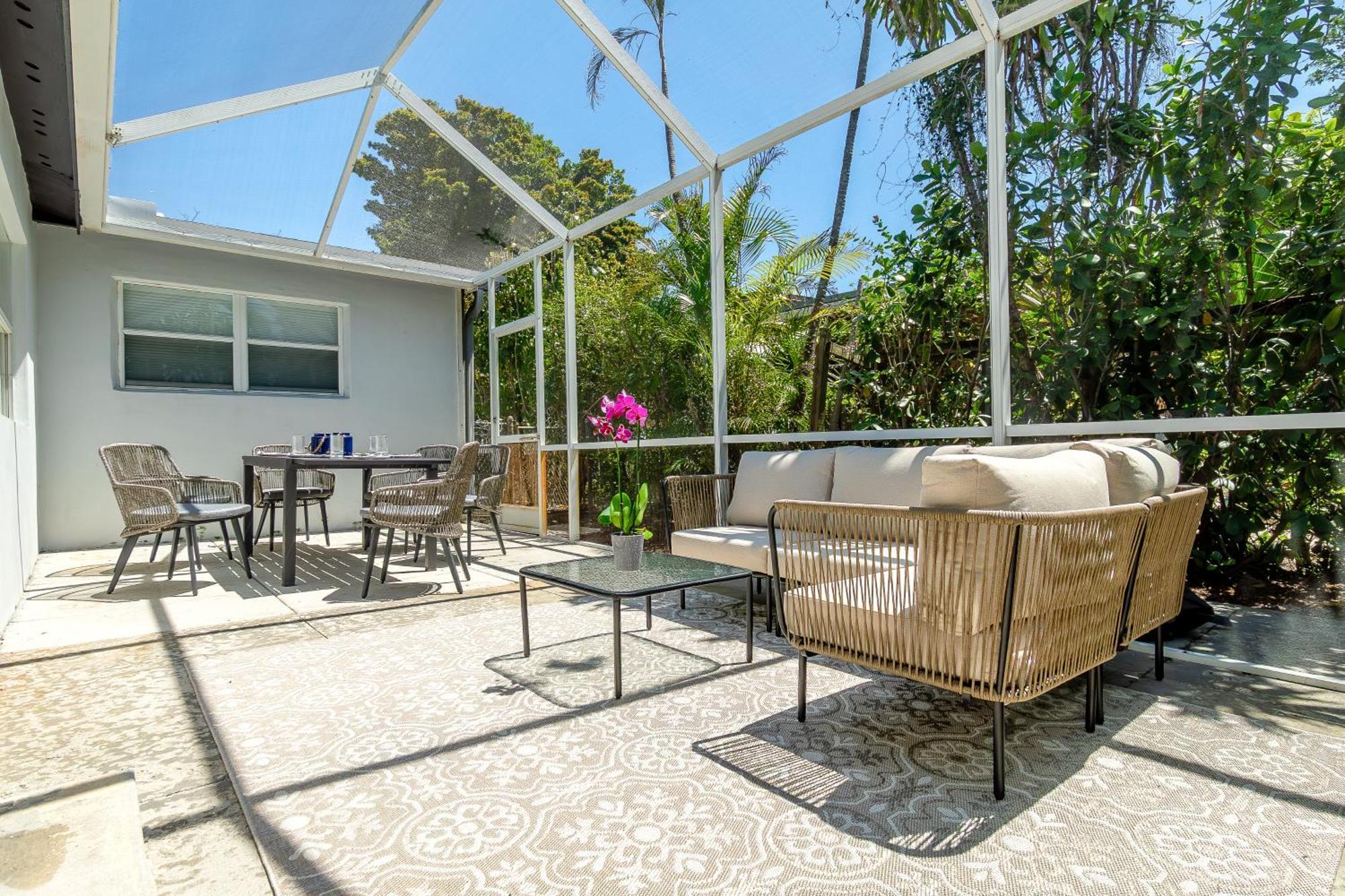 West Palm Beach Elegant 5Br With Hot Tub And Fire Pit Near Beach Вест-Палм-Біч Екстер'єр фото