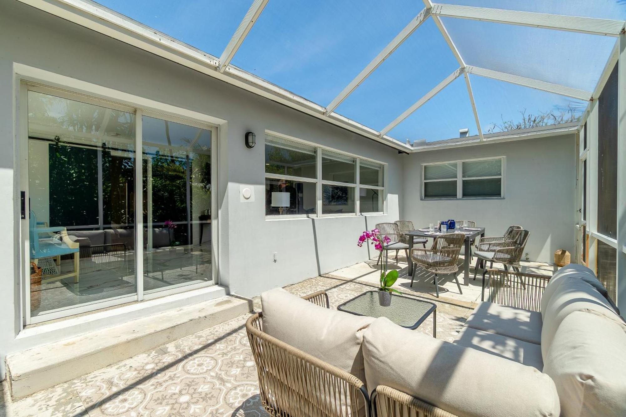 West Palm Beach Elegant 5Br With Hot Tub And Fire Pit Near Beach Вест-Палм-Біч Екстер'єр фото